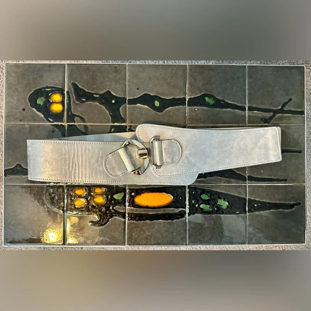 Y2K Vibes Metallic Silver Women's Costume Belt-OS